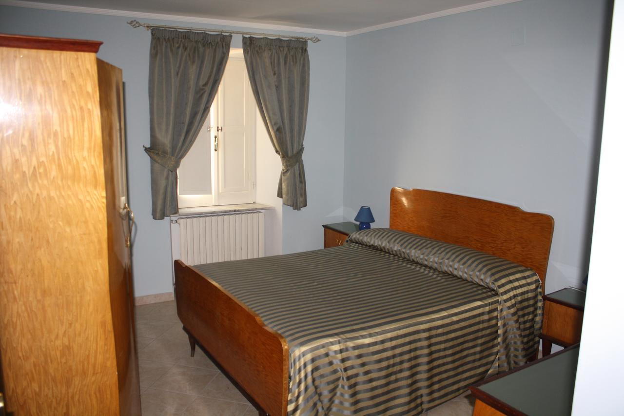 Bed And Breakfast Casale Nardone Atina Habitación foto